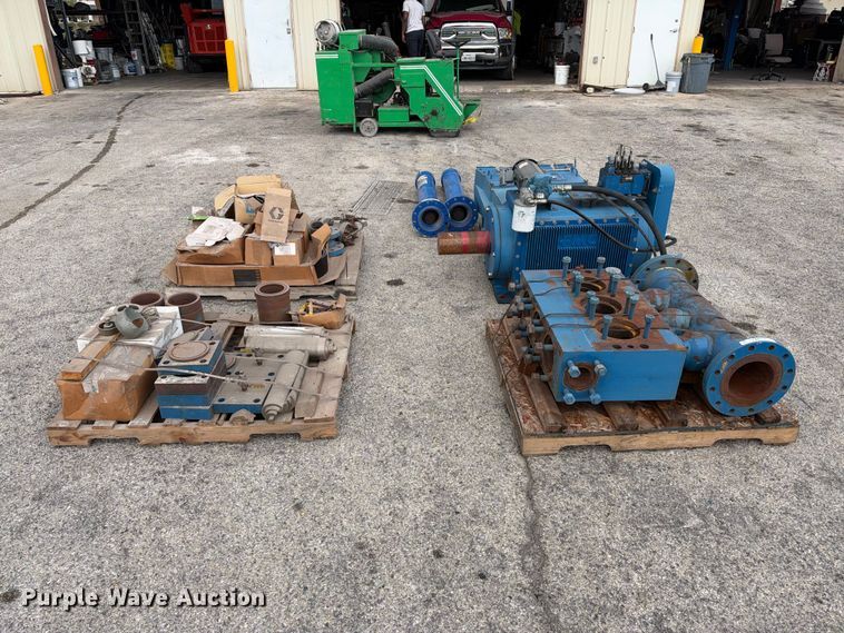 image for item FB8352 FMC M2836 API pump