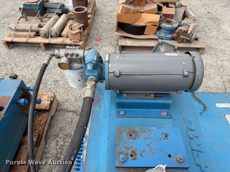 image for item FB8352 FMC M2836 API pump