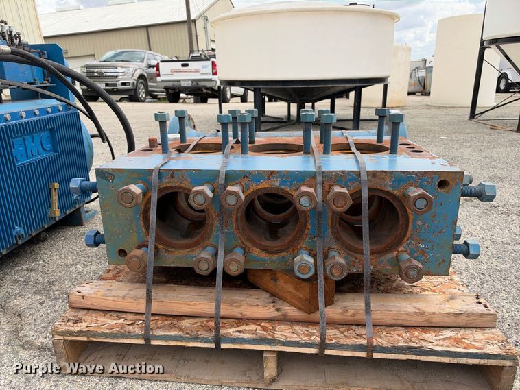 image for item FB8352 FMC M2836 API pump