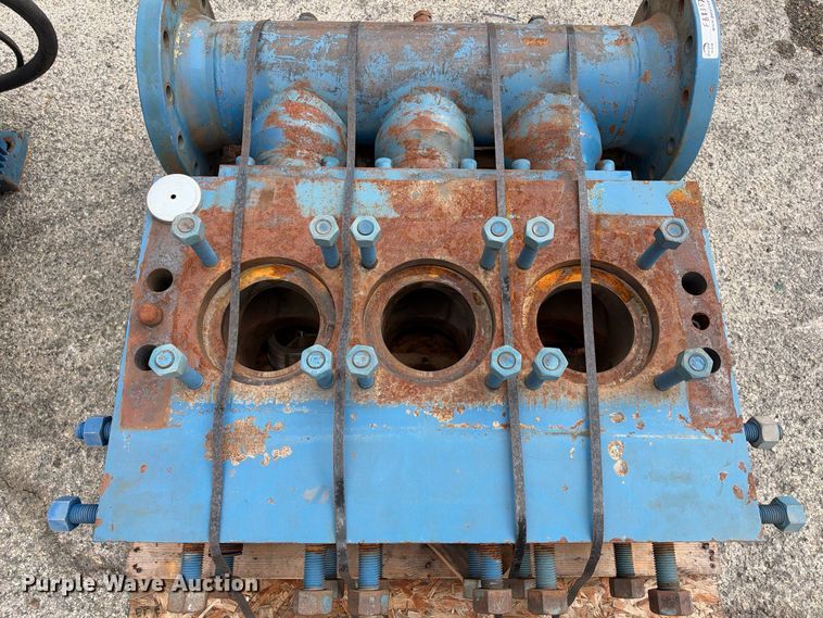 image for item FB8352 FMC M2836 API pump