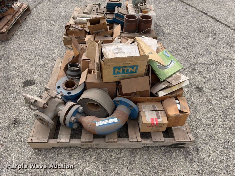 image for item FB8352 FMC M2836 API pump