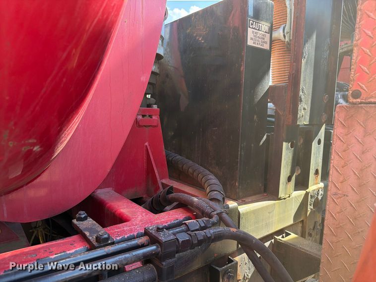 image for item FC3331 2006 Volvo VHD vacuum truck