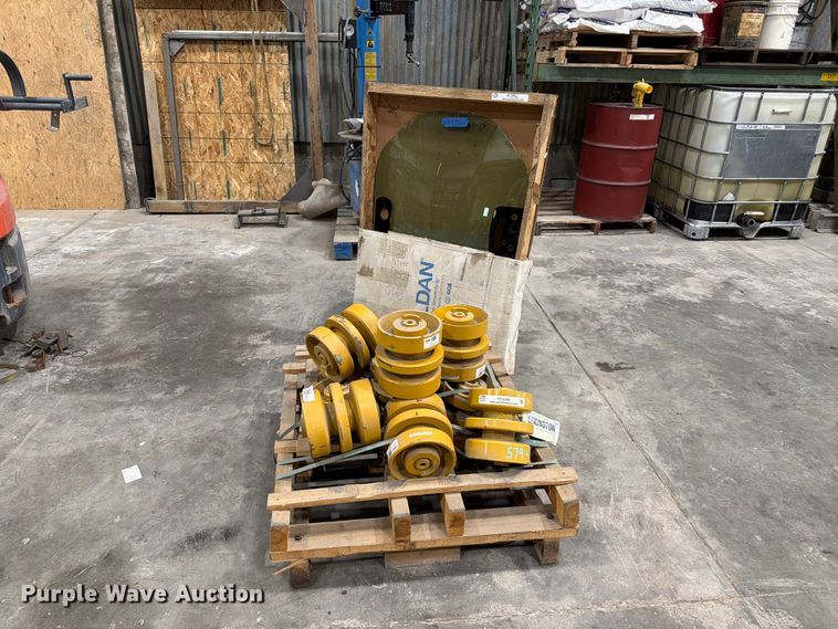 image for item FC3356 Skid steer parts