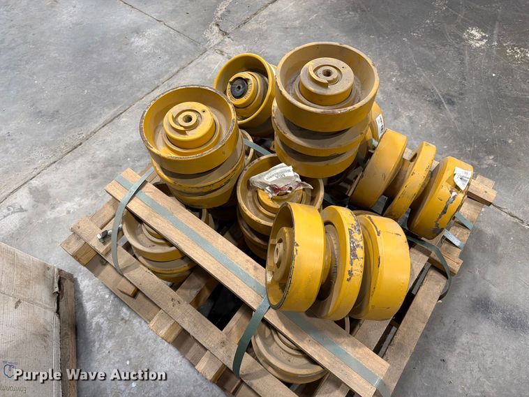 image for item FC3356 Skid steer parts