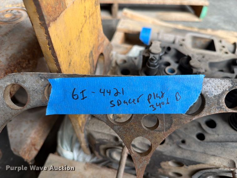 image for item FC3363 Caterpillar dozer part