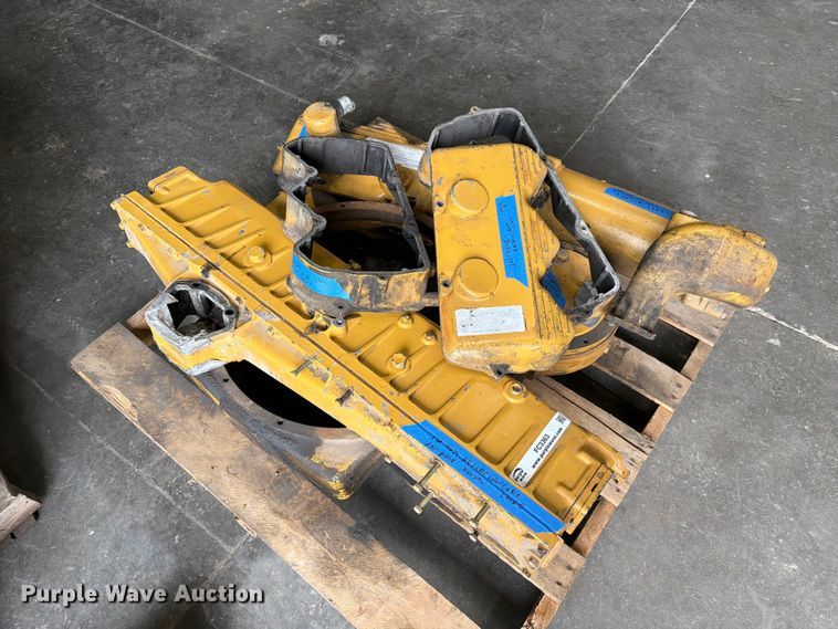 image for item FC3363 Caterpillar dozer part