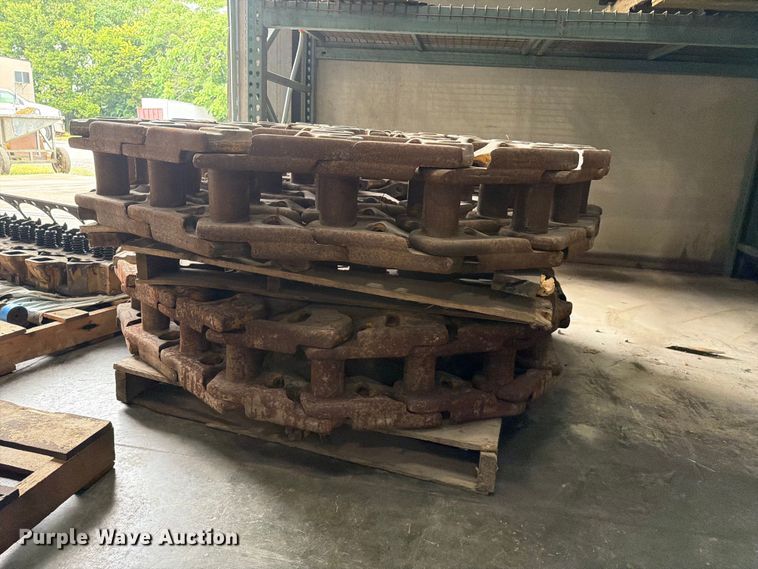 image for item FC3363 Caterpillar dozer part