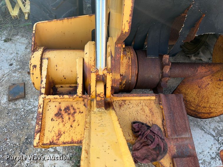 image for item FC3369 2004 Vermeer TR450 trencher