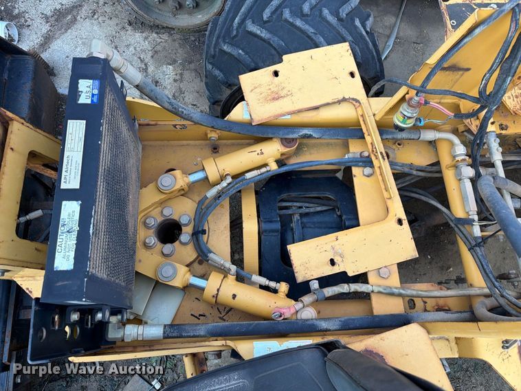 image for item FC3369 2004 Vermeer TR450 trencher