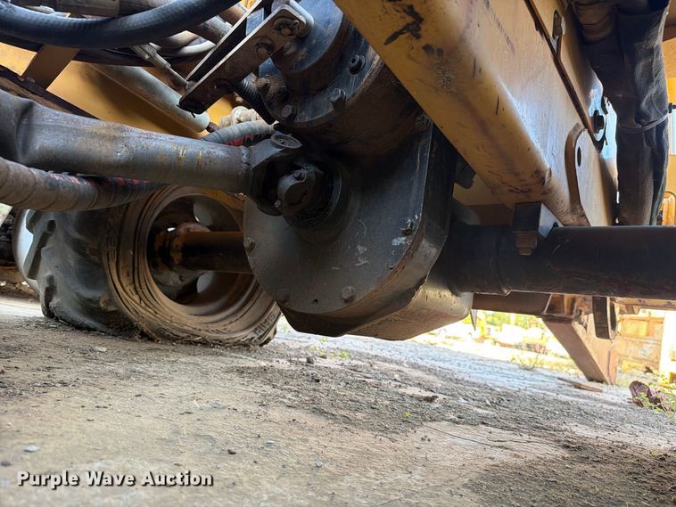 image for item FC3369 2004 Vermeer TR450 trencher
