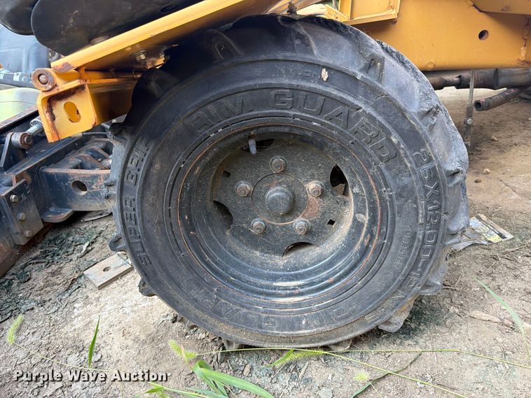 image for item FC3369 2004 Vermeer TR450 trencher