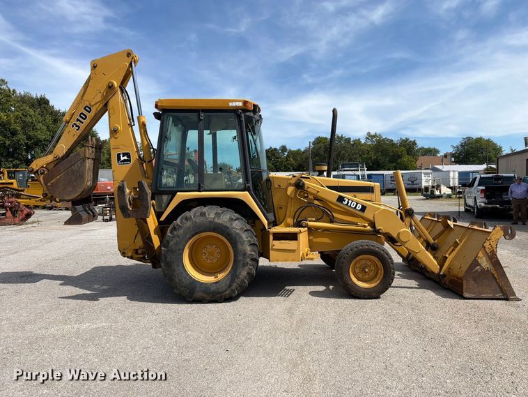 image for item FC3371 1996 John Deere 310D backhoe