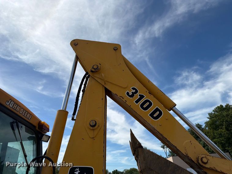 image for item FC3371 1996 John Deere 310D backhoe
