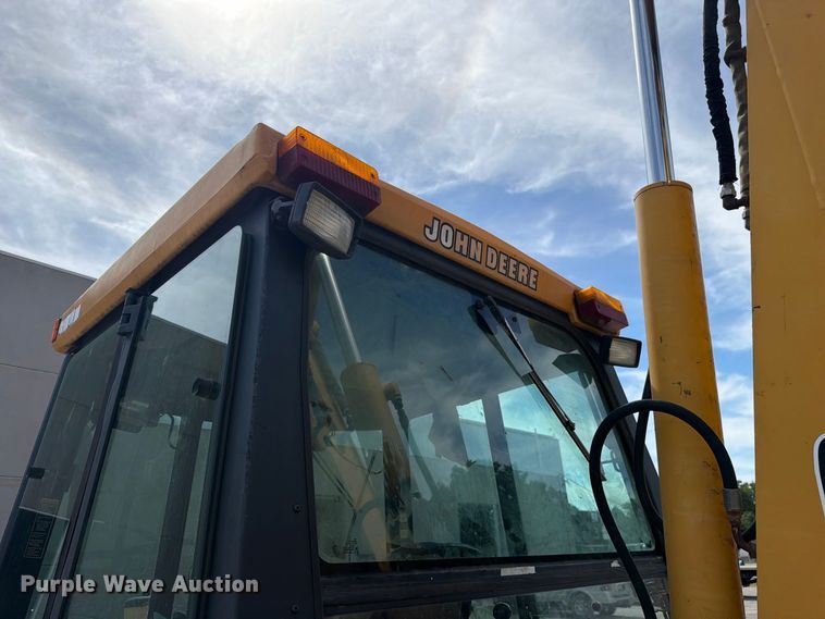 image for item FC3371 1996 John Deere 310D backhoe