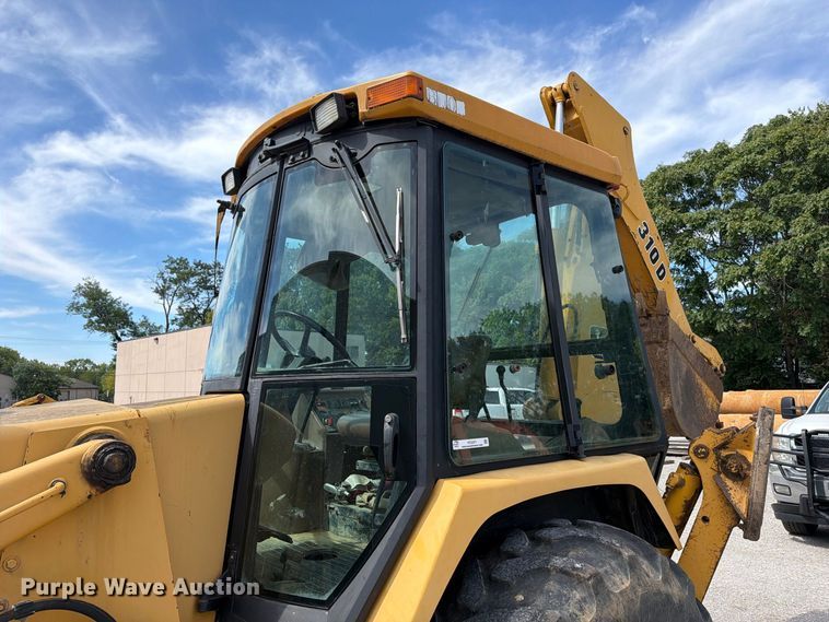 image for item FC3371 1996 John Deere 310D backhoe