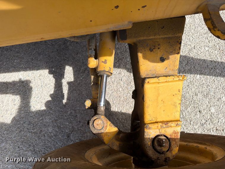 image for item FC3371 1996 John Deere 310D backhoe