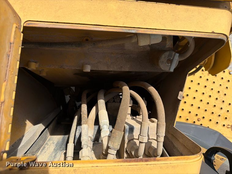 image for item FC3371 1996 John Deere 310D backhoe