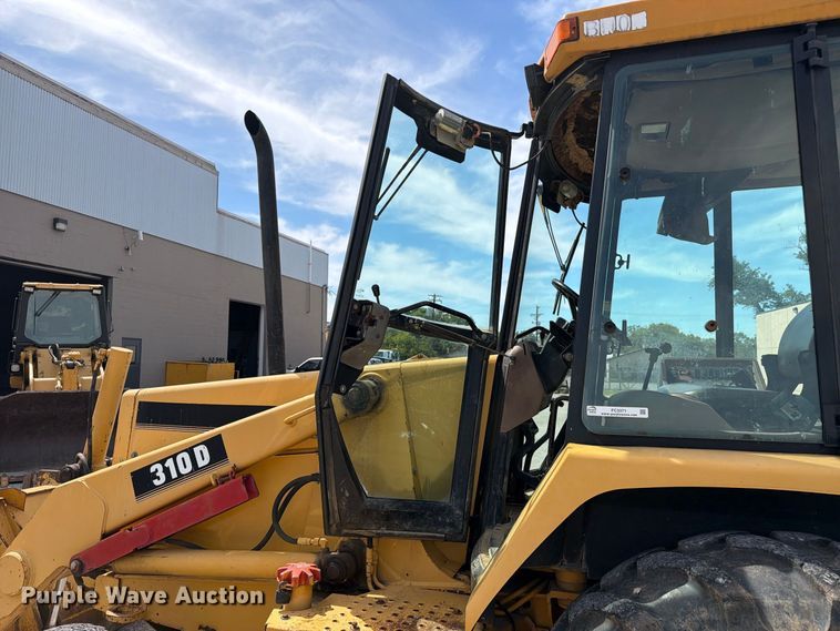 image for item FC3371 1996 John Deere 310D backhoe