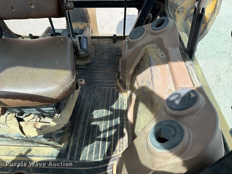 image for item FC3371 1996 John Deere 310D backhoe
