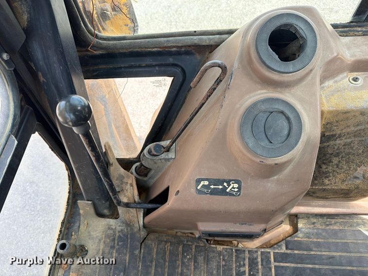 image for item FC3371 1996 John Deere 310D backhoe