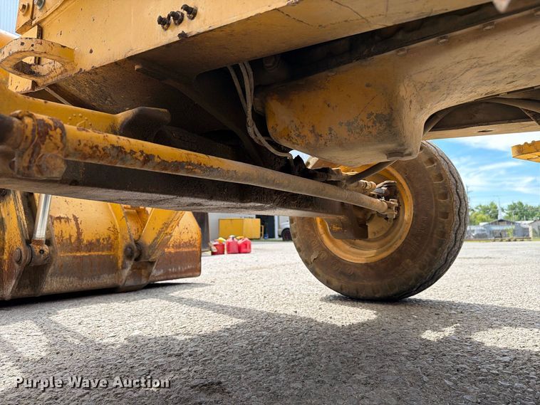 image for item FC3371 1996 John Deere 310D backhoe