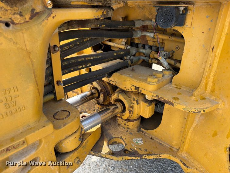 image for item FC3372 1999 Caterpillar 416C backhoe