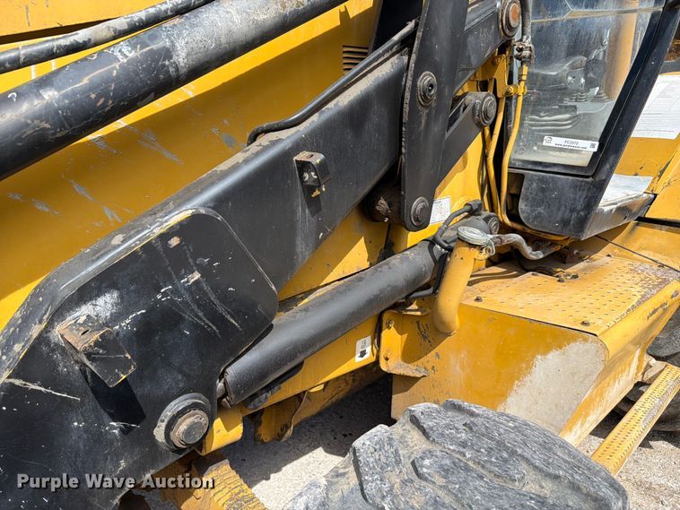 image for item FC3372 1999 Caterpillar 416C backhoe