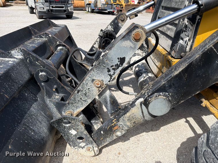 image for item FC3372 1999 Caterpillar 416C backhoe