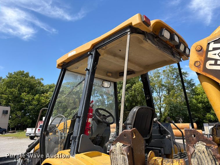 image for item FC3372 1999 Caterpillar 416C backhoe