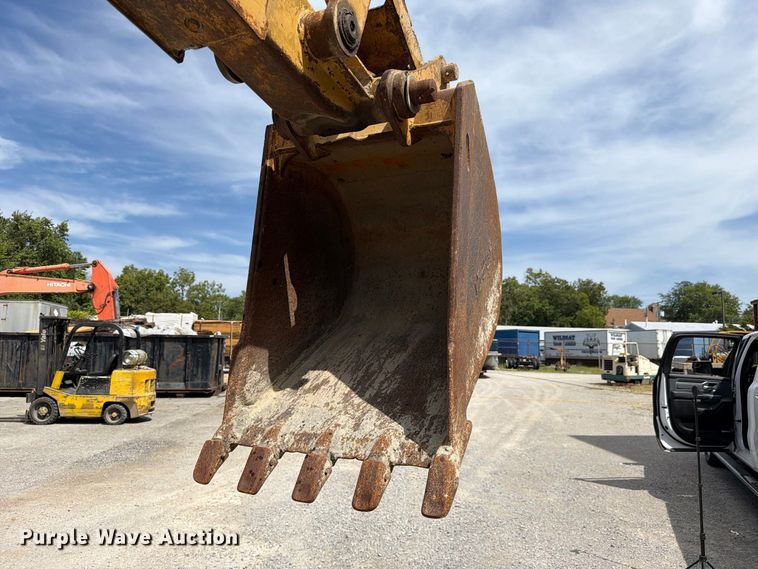 image for item FC3372 1999 Caterpillar 416C backhoe