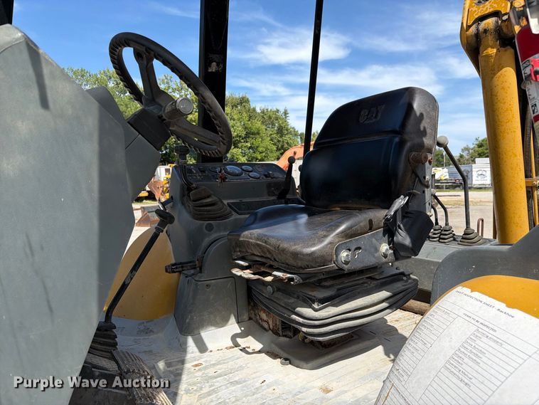 image for item FC3372 1999 Caterpillar 416C backhoe