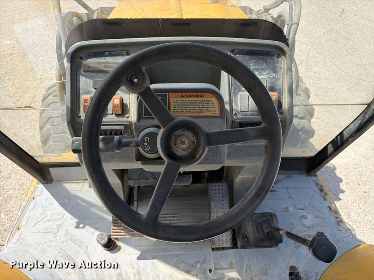 image for item FC3372 1999 Caterpillar 416C backhoe