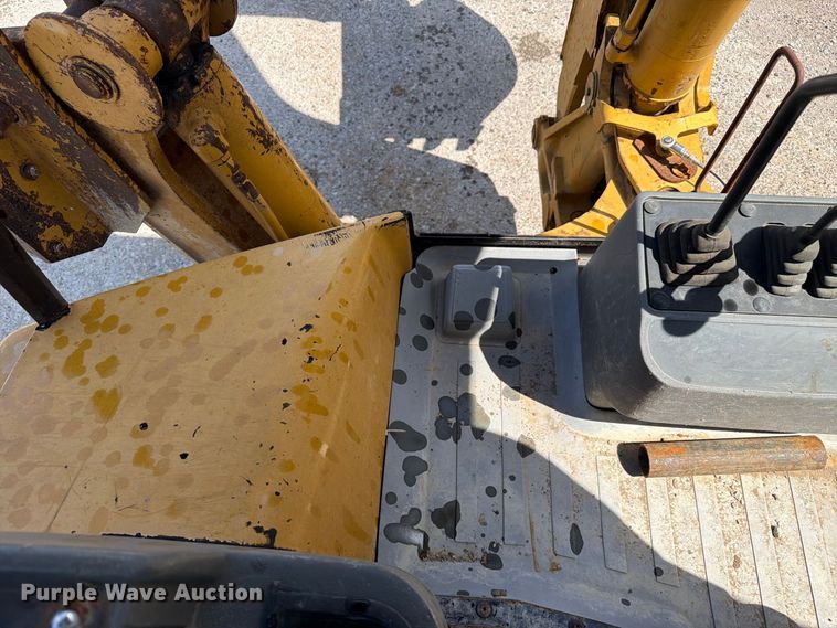 image for item FC3372 1999 Caterpillar 416C backhoe