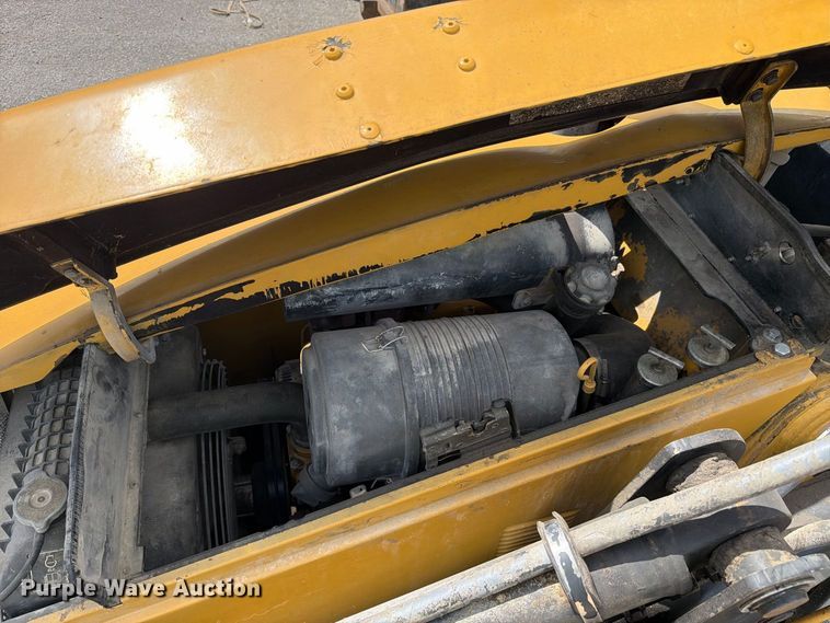 image for item FC3372 1999 Caterpillar 416C backhoe