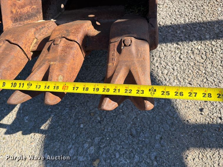 image for item FC3375 (3) excavator buckets