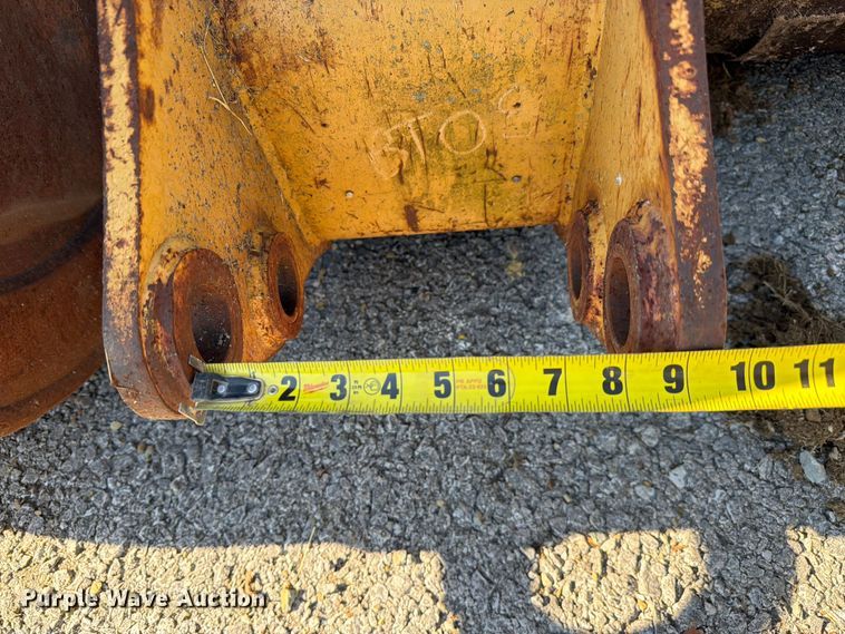 image for item FC3375 (3) excavator buckets