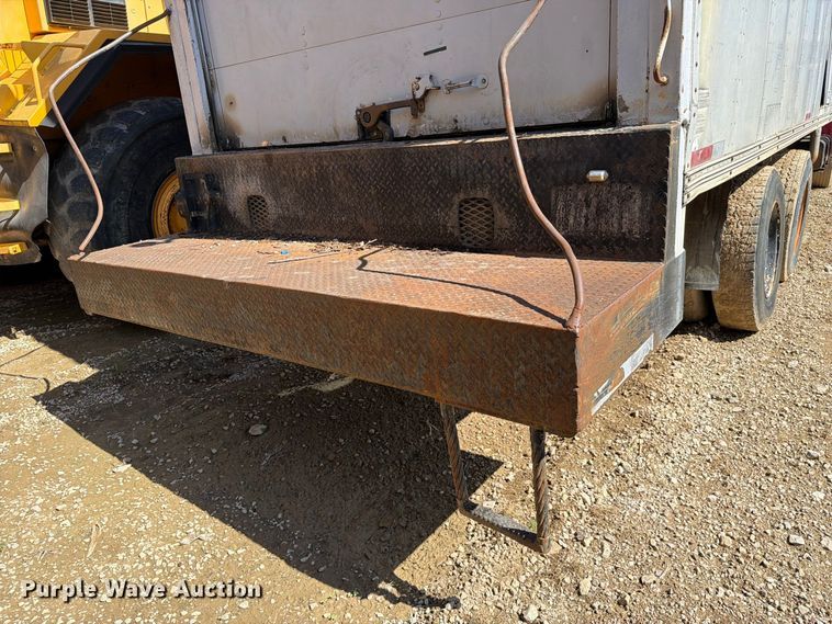 image for item FC3377 1985 Ford F700 fuel / lube truck