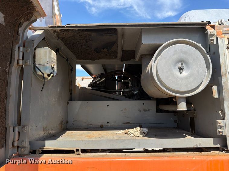 image for item FC3378 2000 Hitachi EX330LC-5 excavator