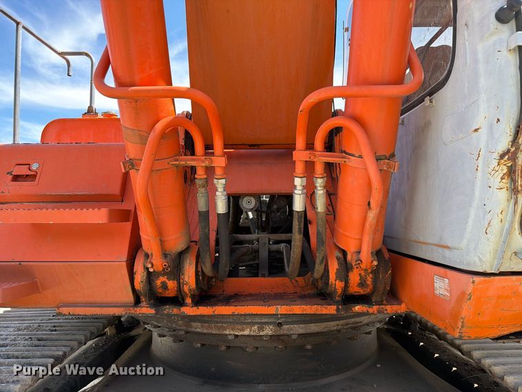 image for item FC3378 2000 Hitachi EX330LC-5 excavator