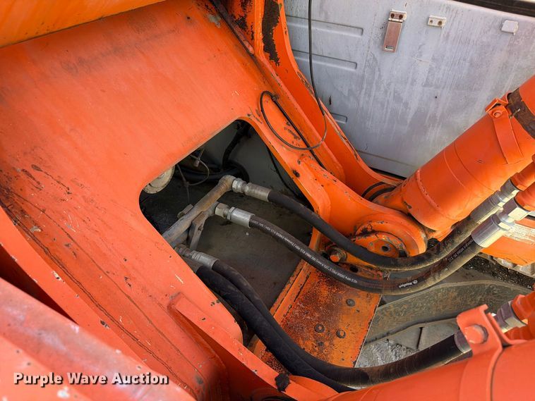image for item FC3378 2000 Hitachi EX330LC-5 excavator
