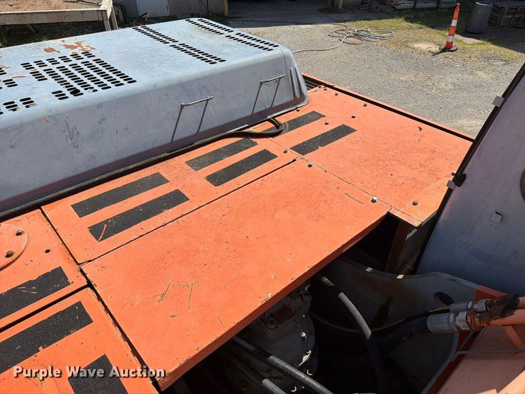 image for item FC3378 2000 Hitachi EX330LC-5 excavator