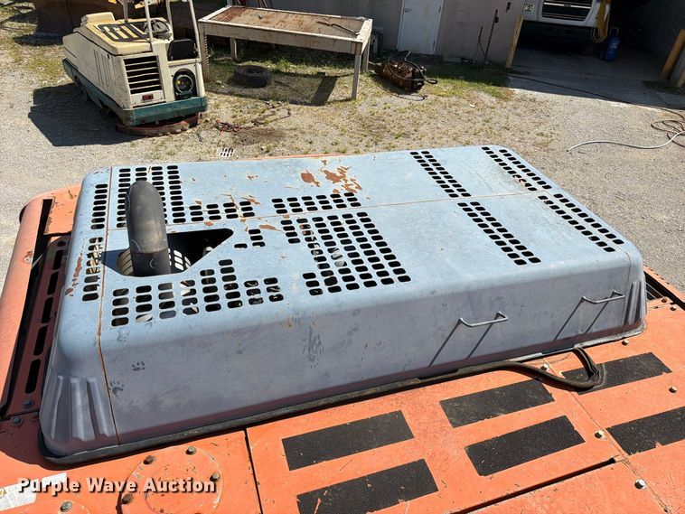 image for item FC3378 2000 Hitachi EX330LC-5 excavator