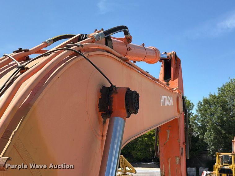 image for item FC3378 2000 Hitachi EX330LC-5 excavator