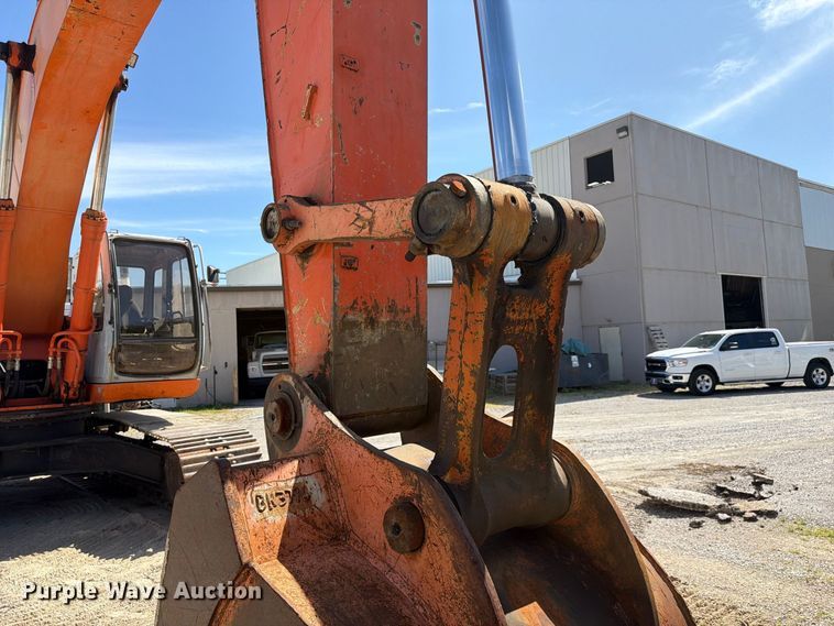 image for item FC3378 2000 Hitachi EX330LC-5 excavator