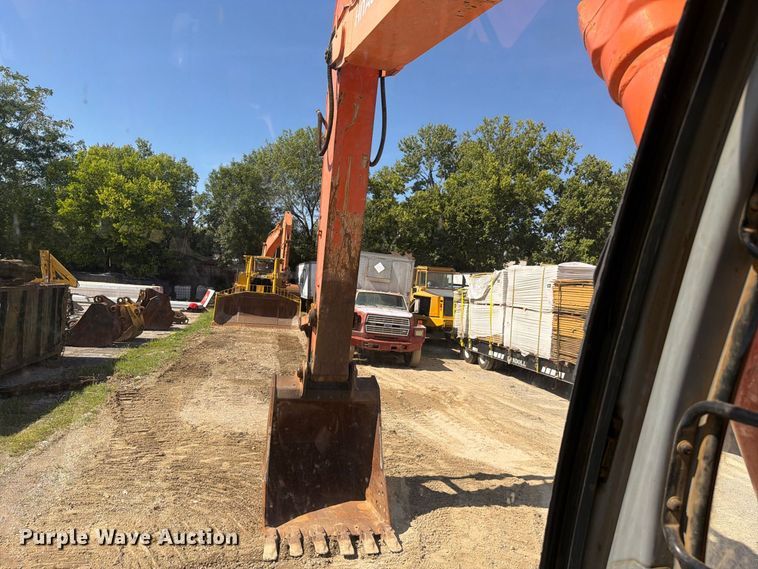 image for item FC3378 2000 Hitachi EX330LC-5 excavator