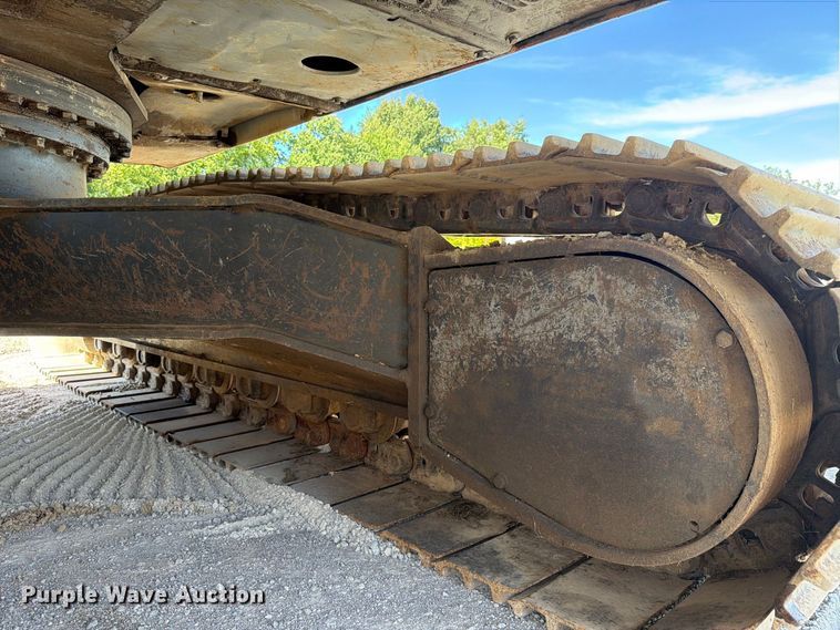 image for item FC3378 2000 Hitachi EX330LC-5 excavator