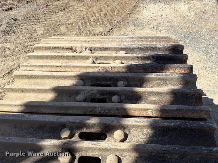 image for item FC3378 2000 Hitachi EX330LC-5 excavator