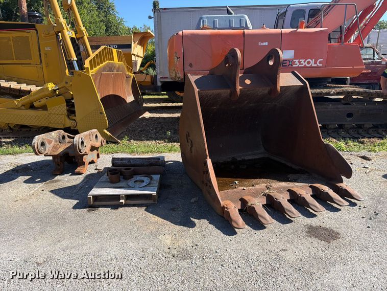 image for item FC3382 Excavator attachments