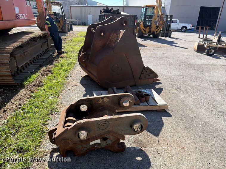 image for item FC3382 Excavator attachments