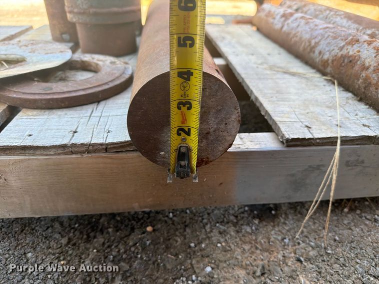 image for item FC3382 Excavator attachments